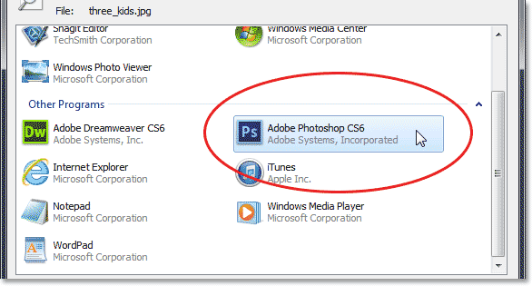 Choosing Photoshop as my default image editor in Windows. Image © 2013 Photoshop Essentials.com