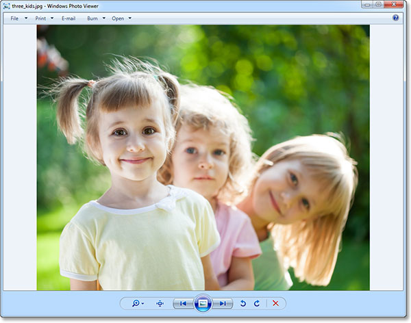 The photo has been opened in Windows Photo Viewer. Image © 2013 Photoshop Essentials.com