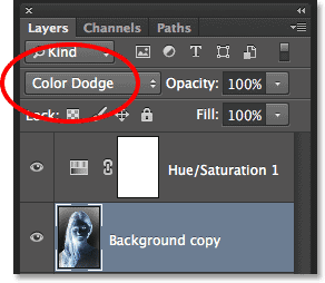 Changing the blend mode of the layer to Color Dodge.